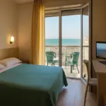 Quale servizio extra offrono gli hotel 2 stelle a Riccione? I comfort inaspettati che migliorano il soggiorno